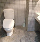 共用トイレ